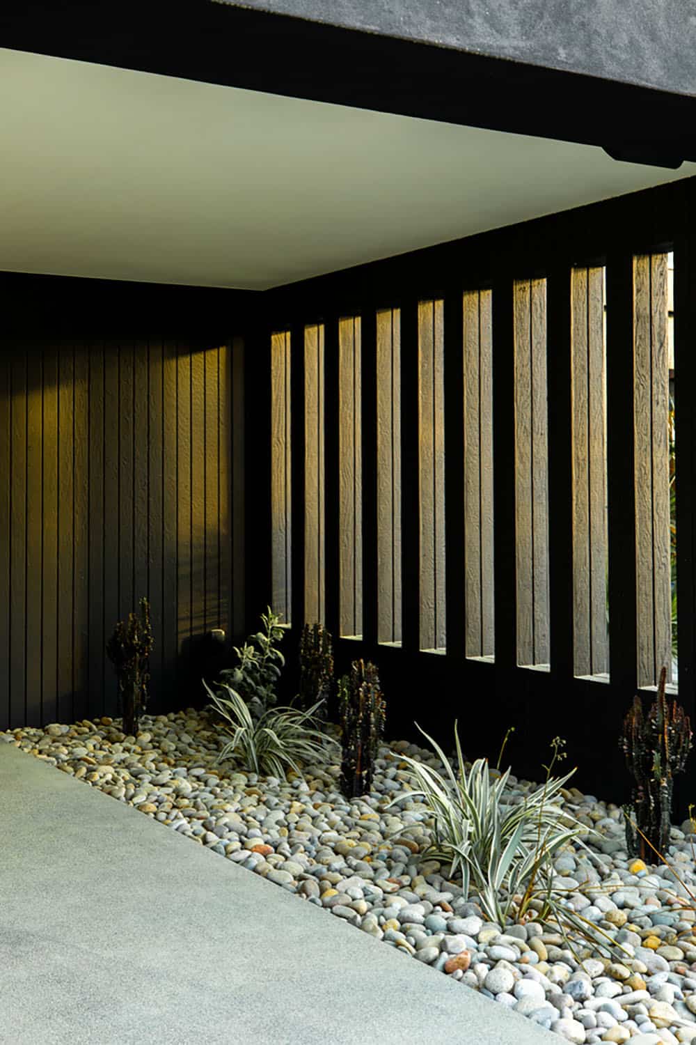 midcentury modern home exterior