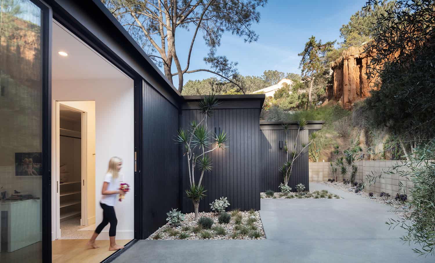 midcentury modern home exterior