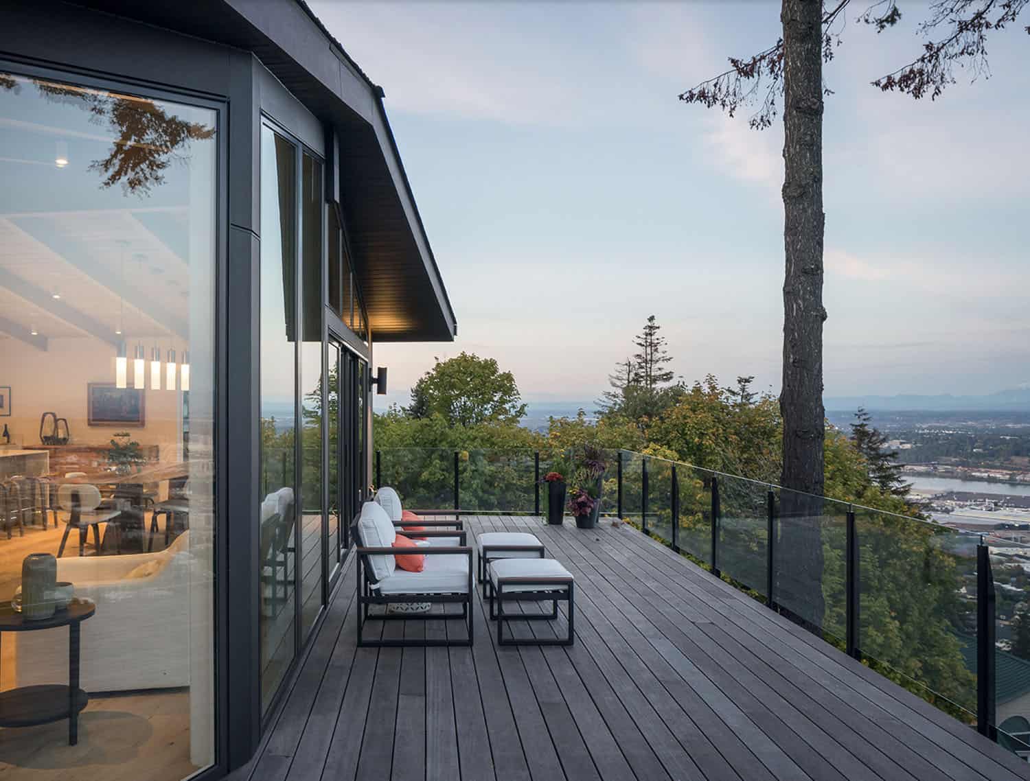midcentury home exterior balcony