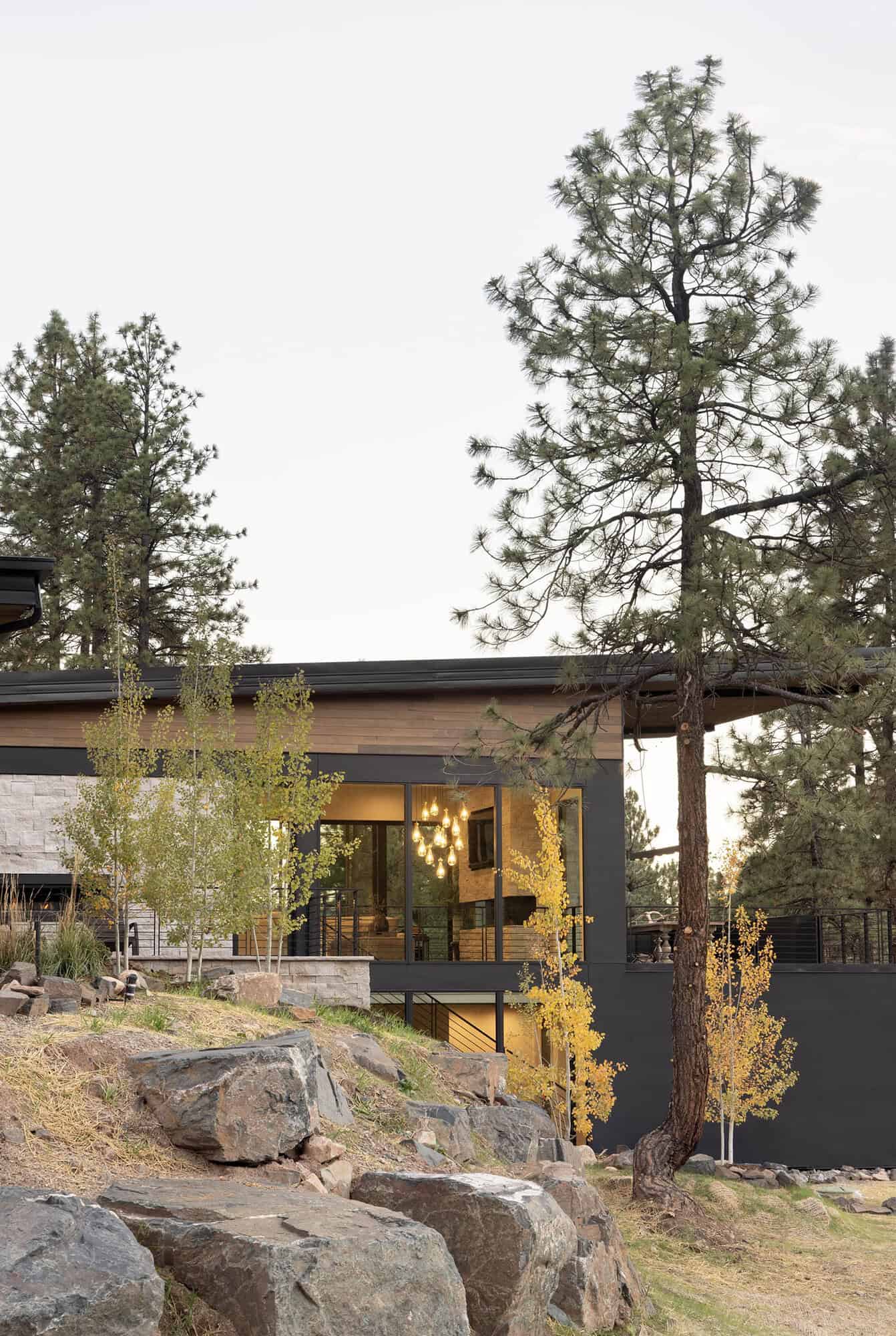 modern mountain home exterior