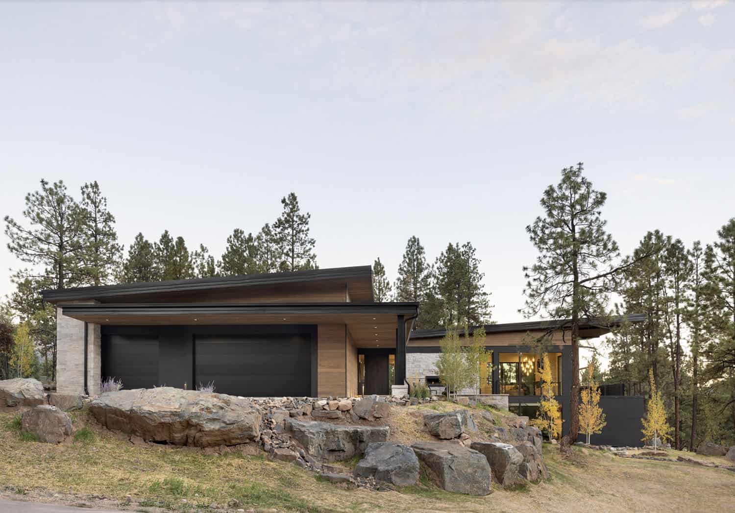 modern mountain home exterior