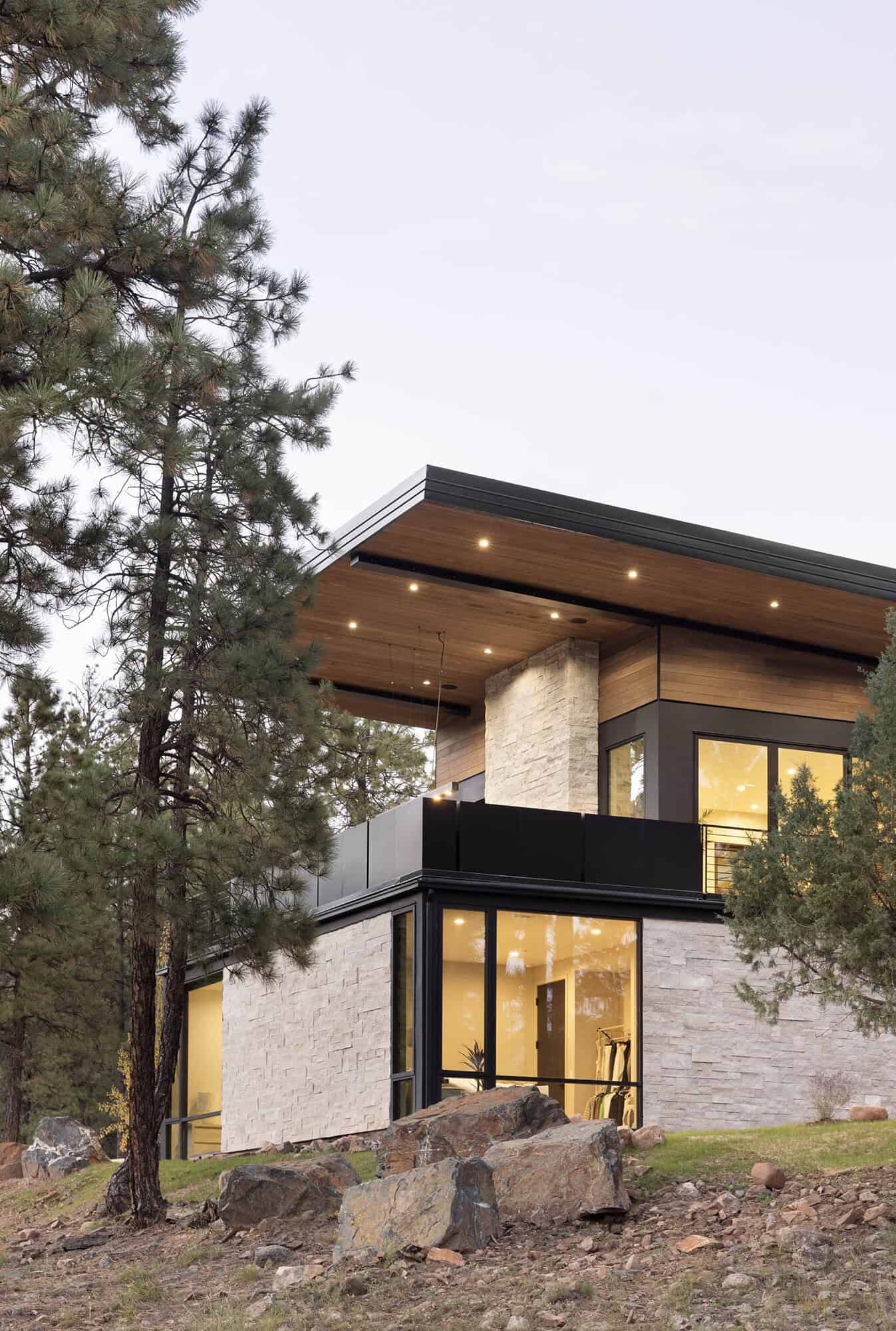 modern mountain home exterior