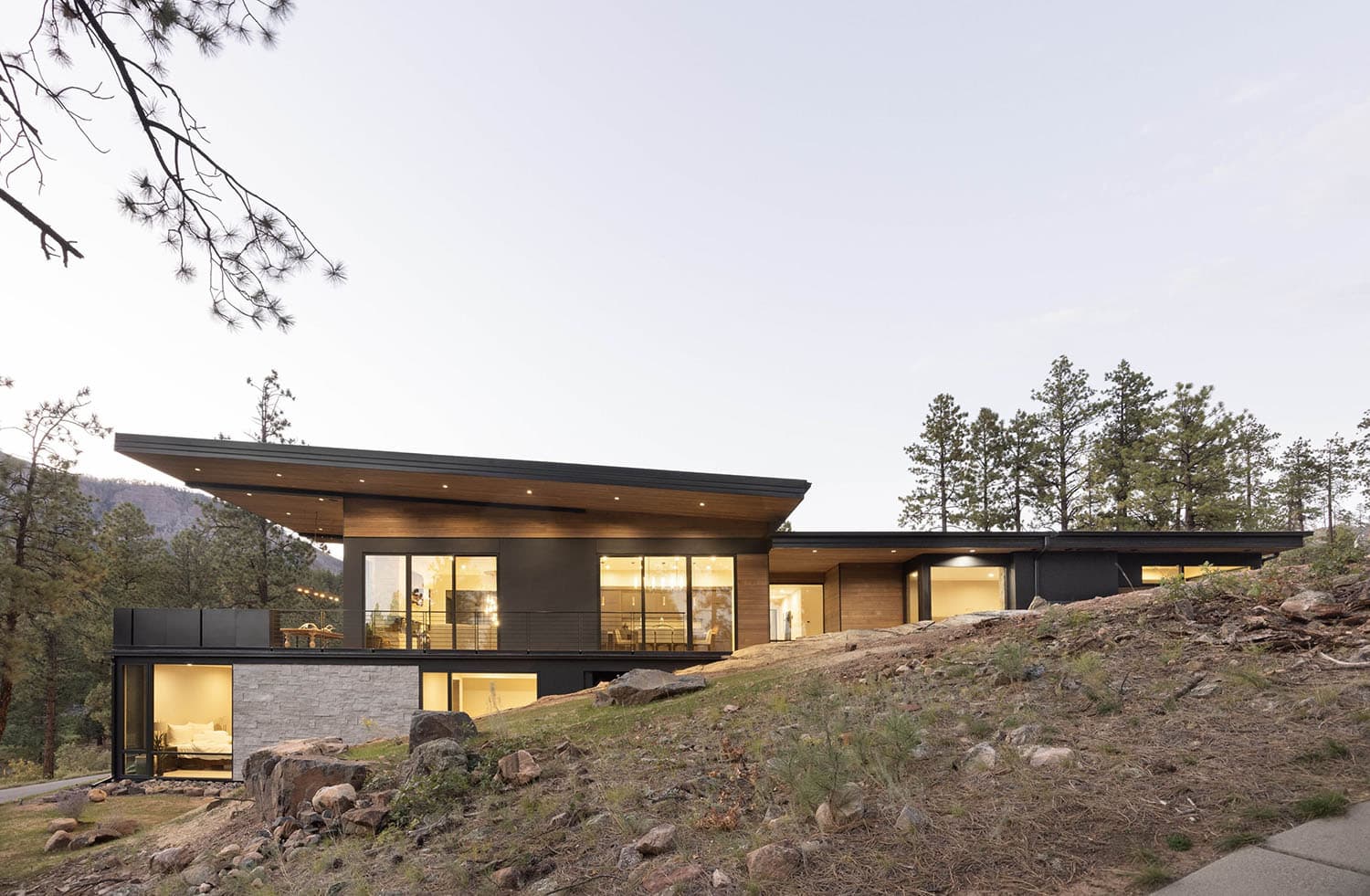 modern mountain home exterior