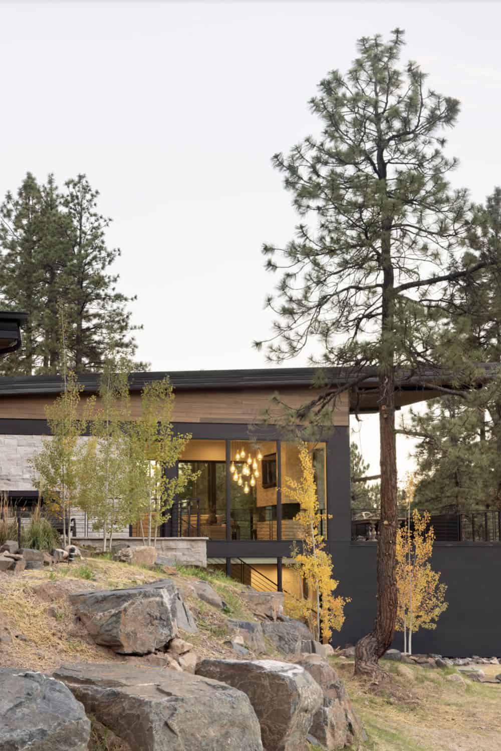 modern mountain home exterior