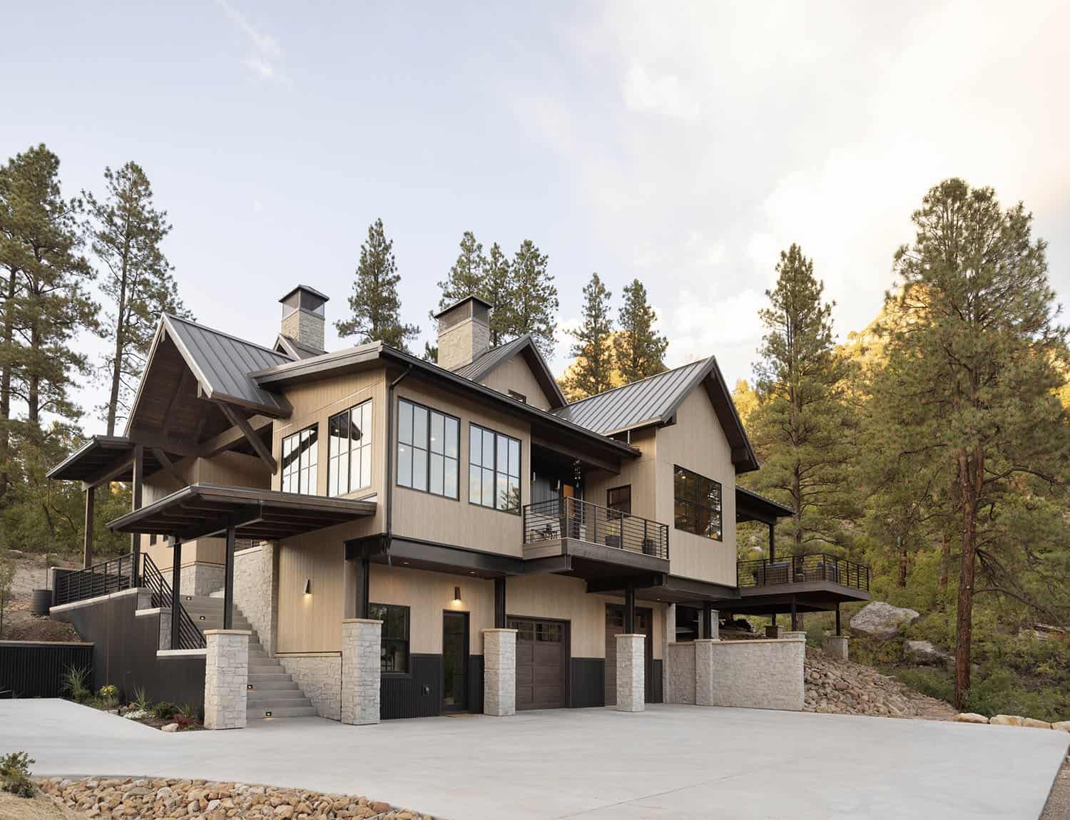 modern mountain home exterior
