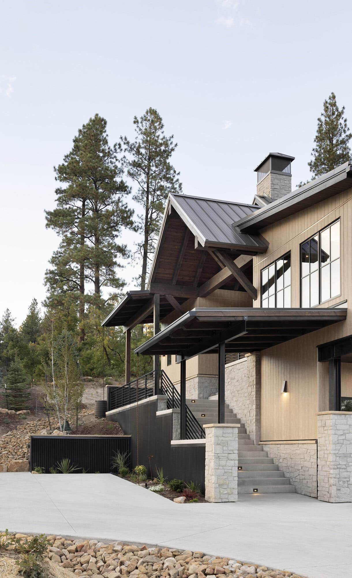 modern mountain home exterior