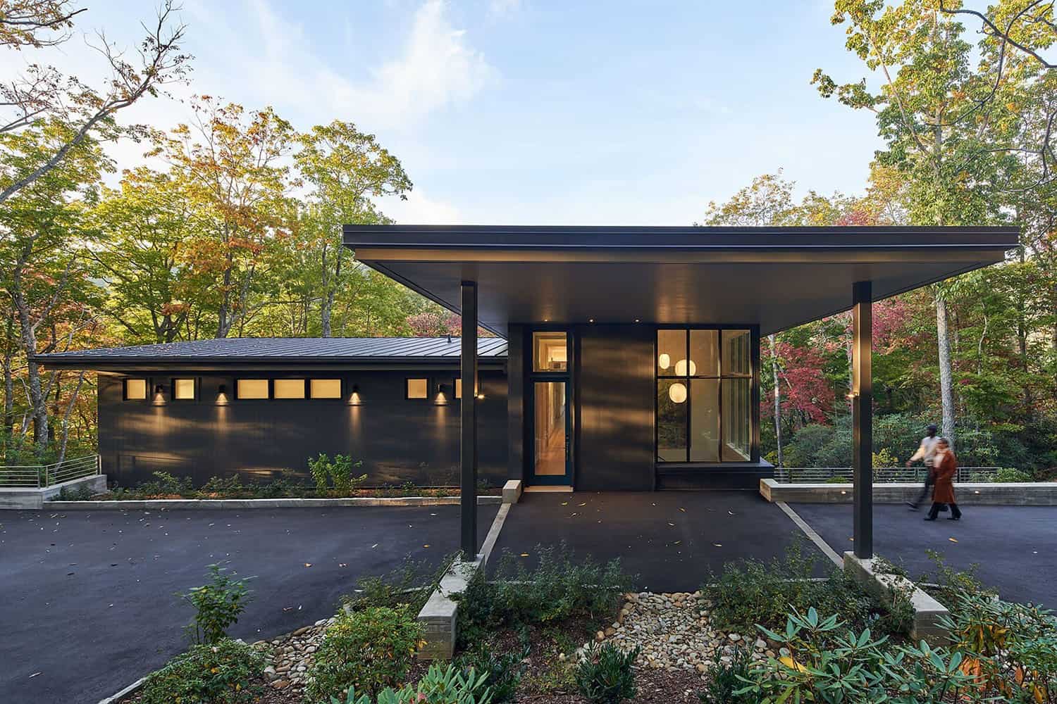modern treehouse-like home exterior