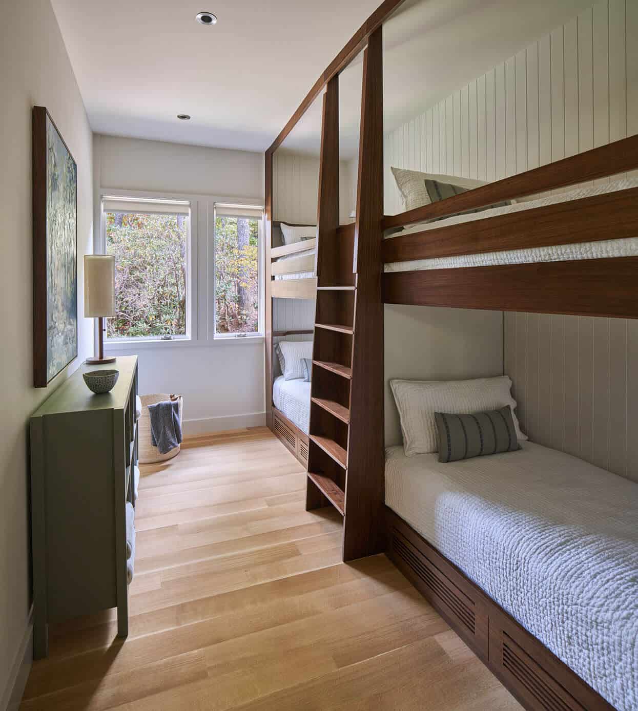 modern bunk bedroom