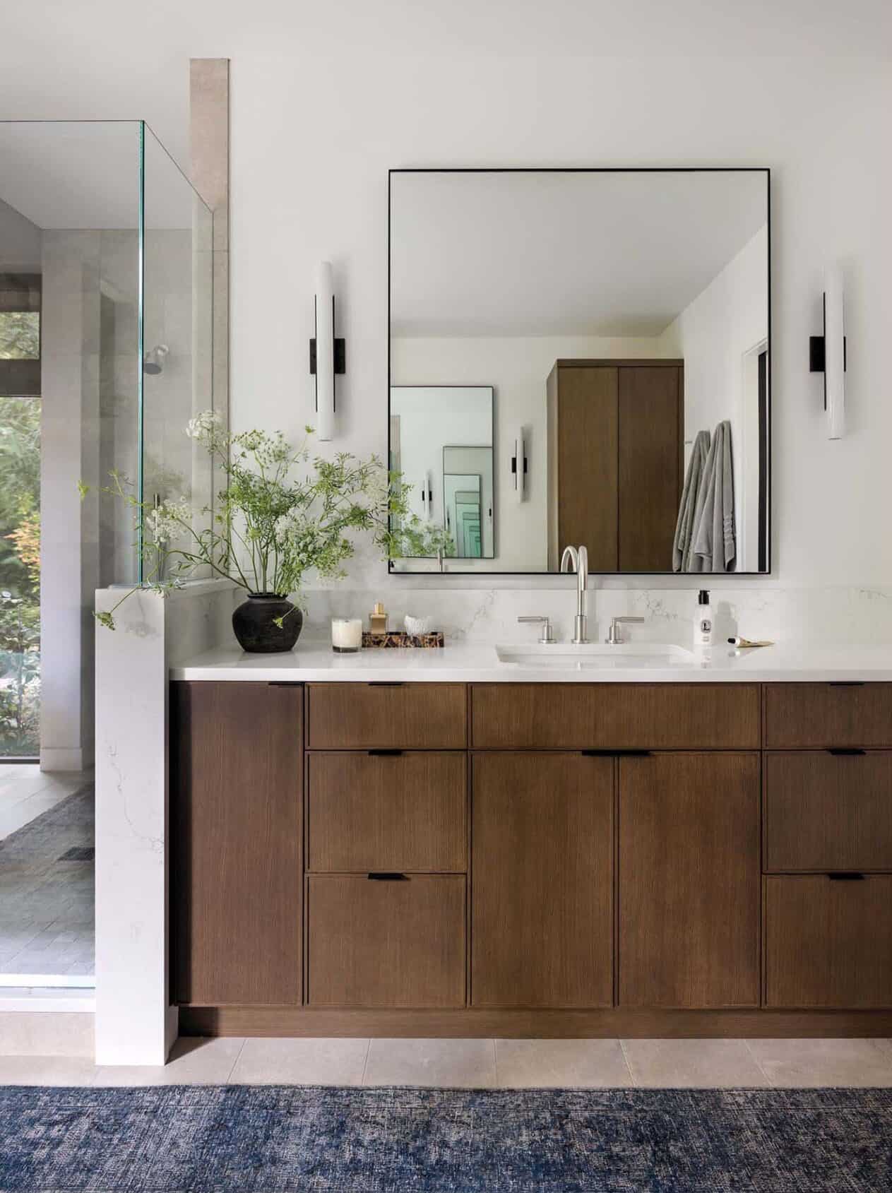 modenr bathroom vanity with a mirror