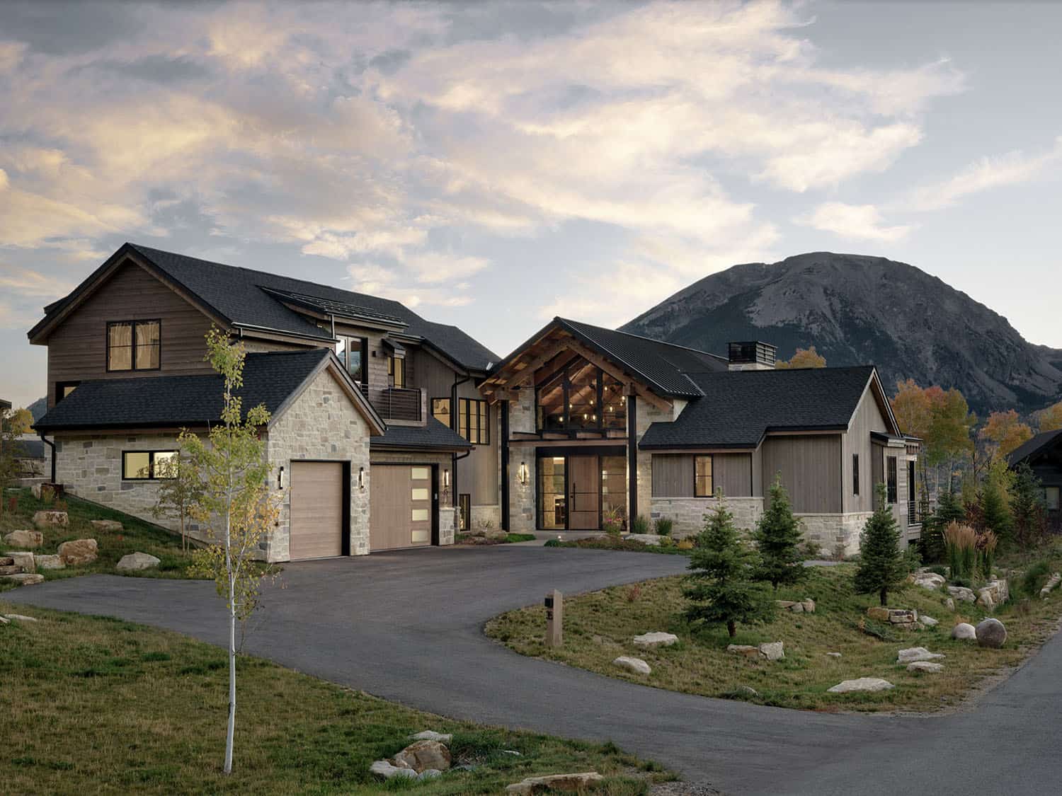 modern mountain home exterior