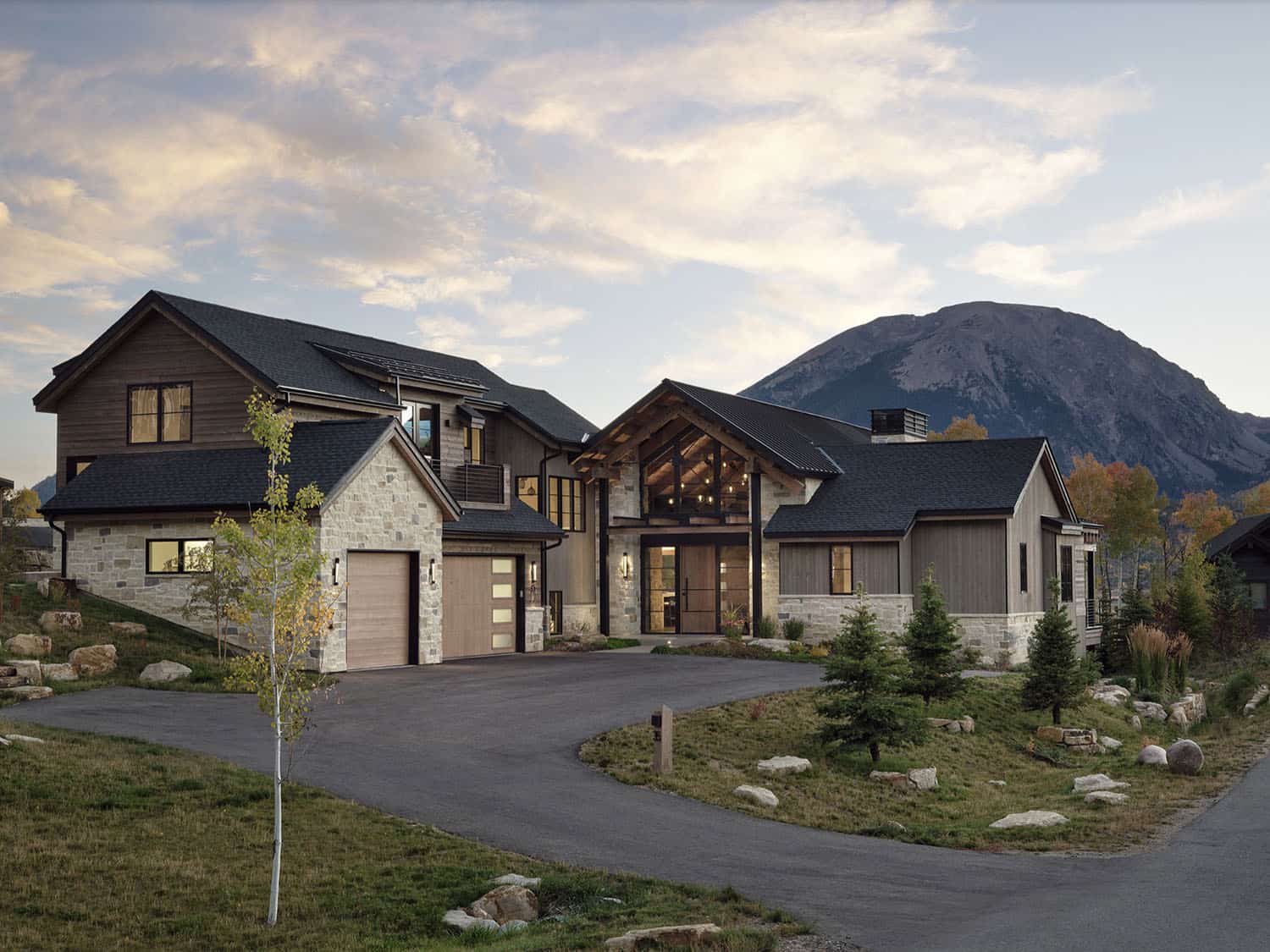 modern mountain home exterior