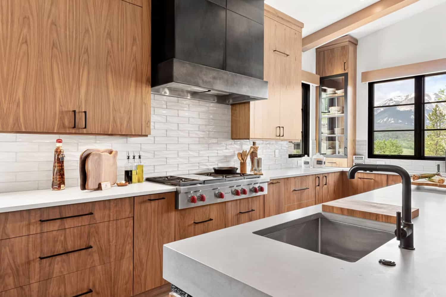 modern mountain style kitchen