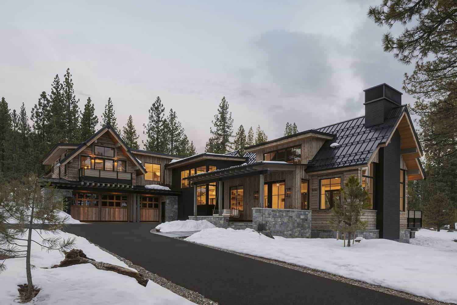 modern mountain house exterior