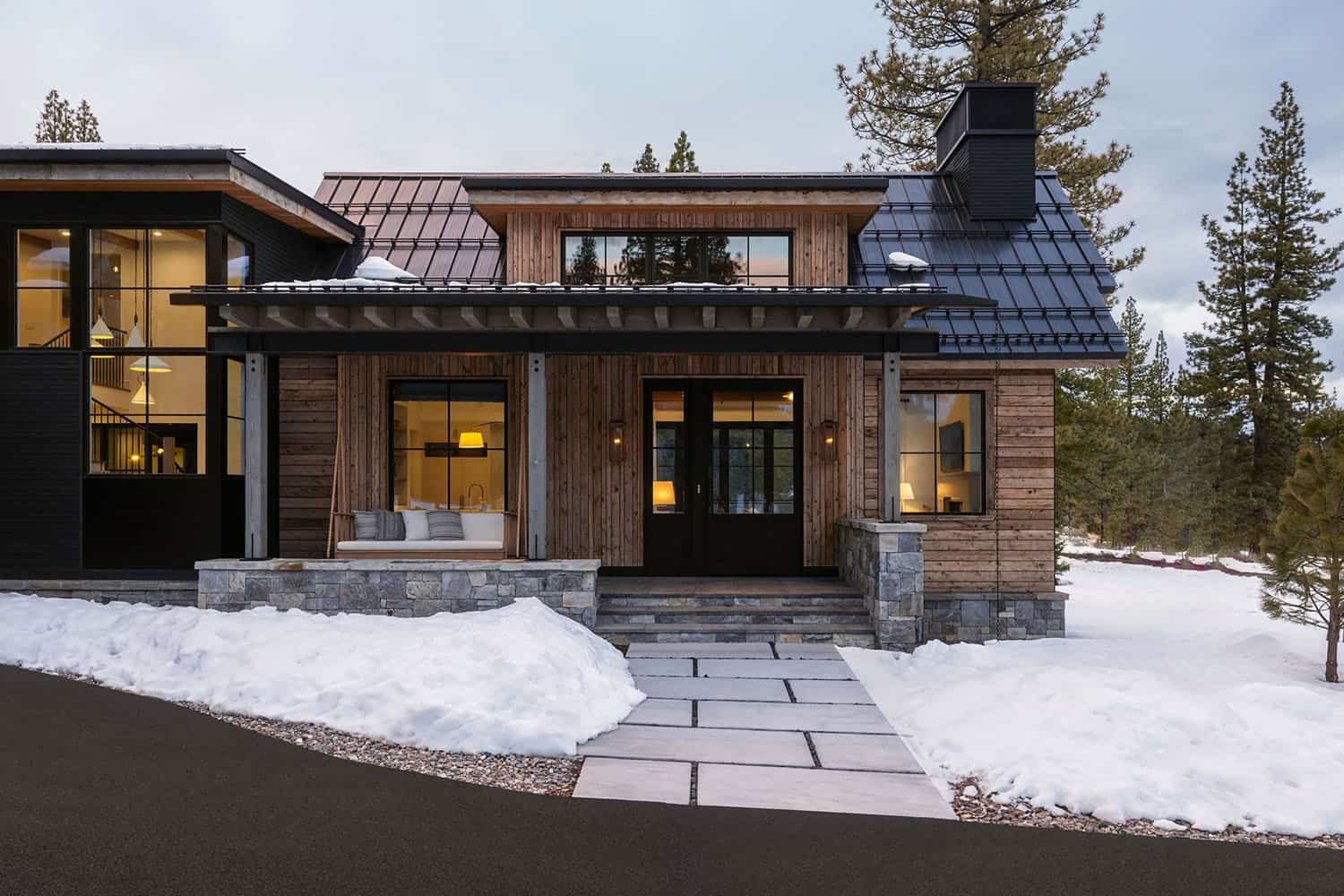 modern mountain house exterior