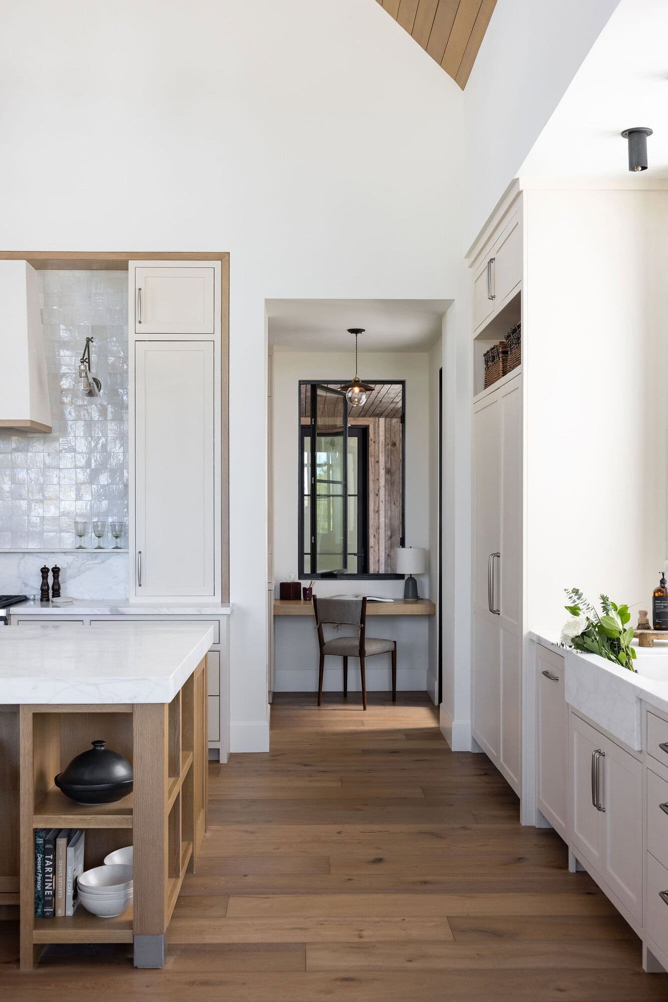 modern farmhouse style kitchen