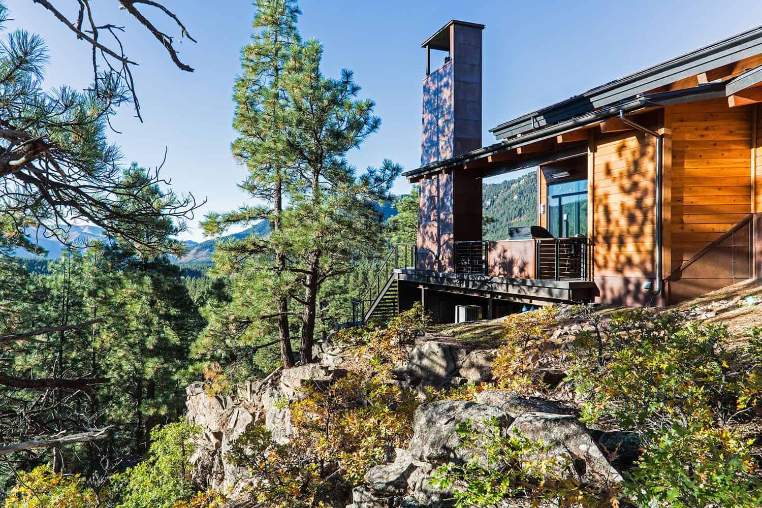 contemporary mountain home exterior