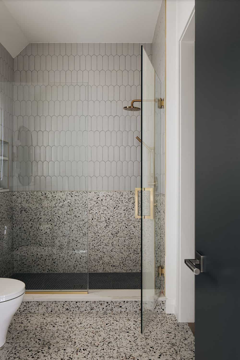 transitional bathroom