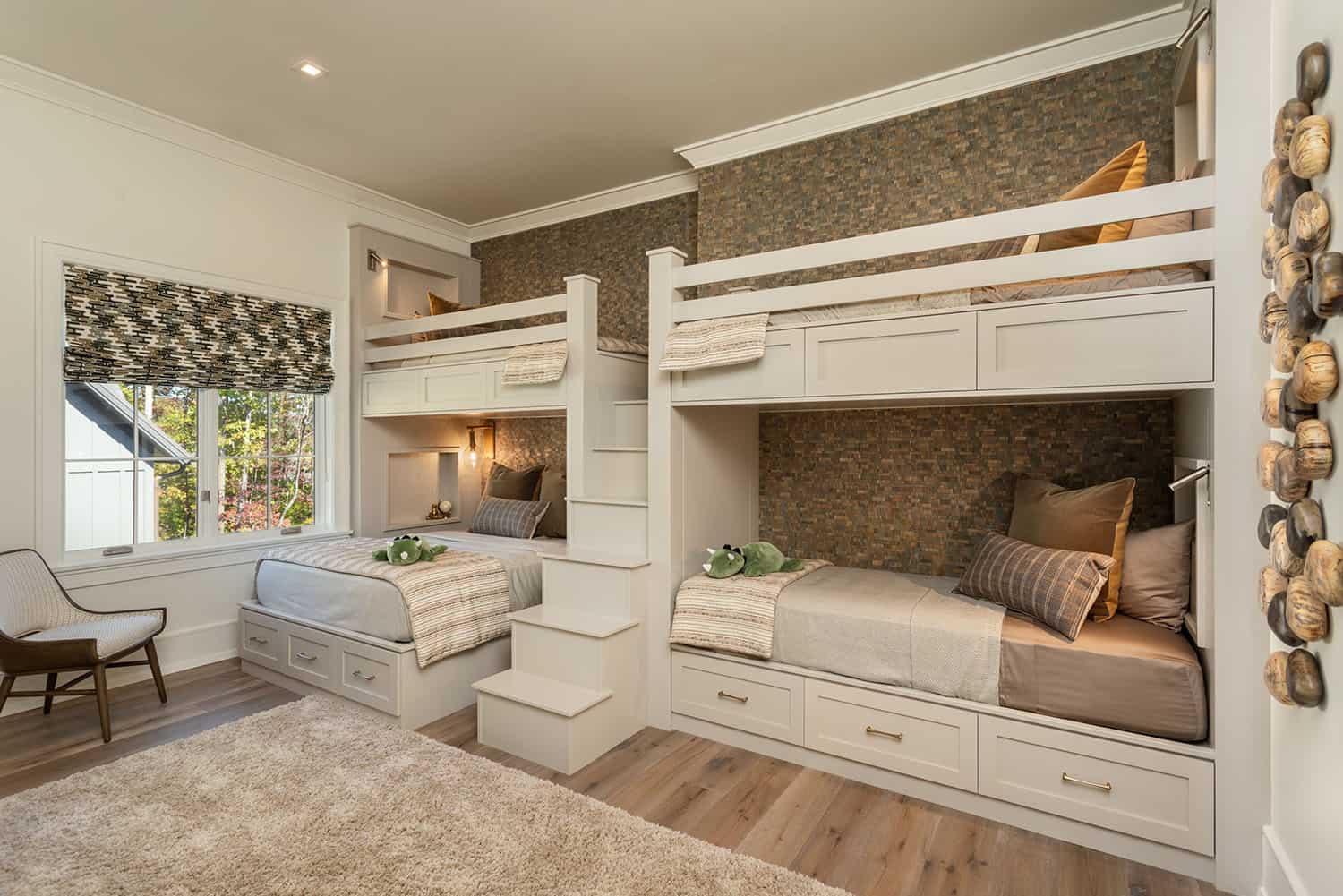 contemporary bunk bedroom