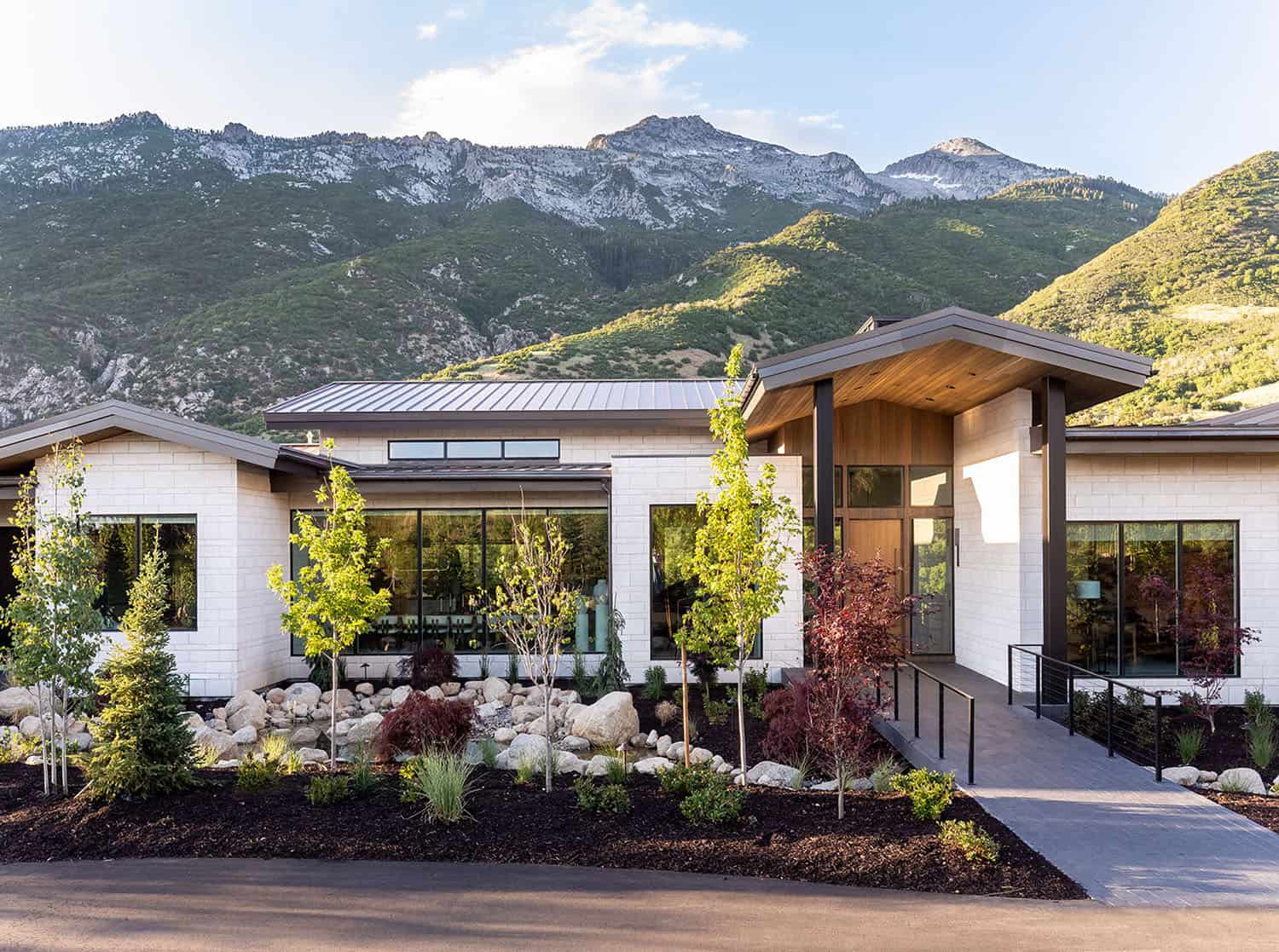 contemporary mountain home exterior