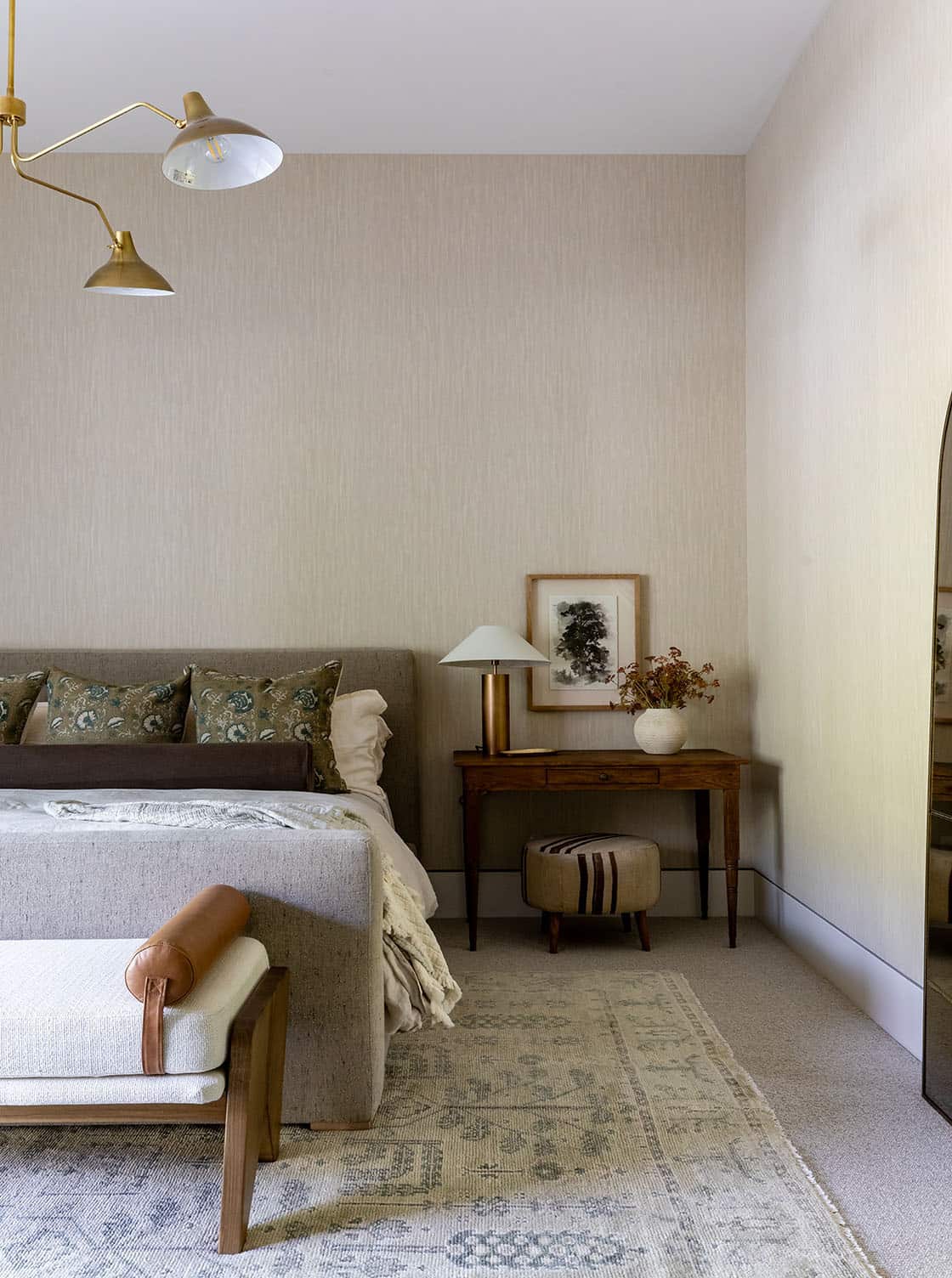contemporary bedroom