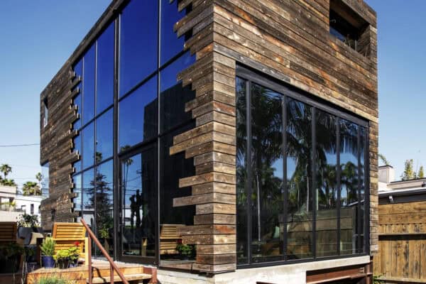 featured posts image for Step inside this split-level Venice Beach house with amazing curb appeal