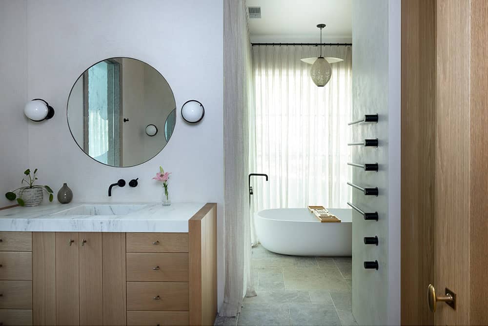 contemporary bathroom