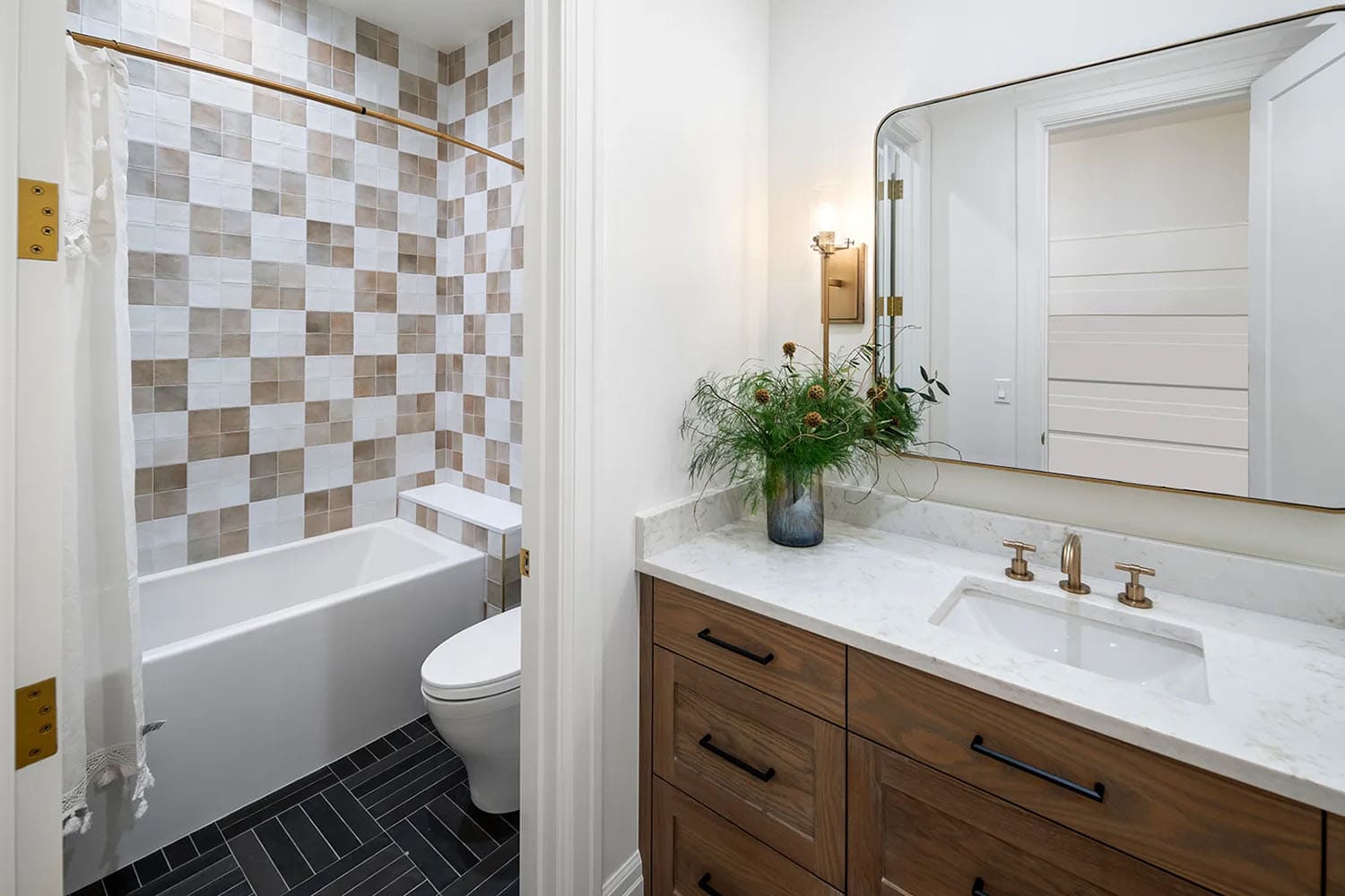 modern bathroom 