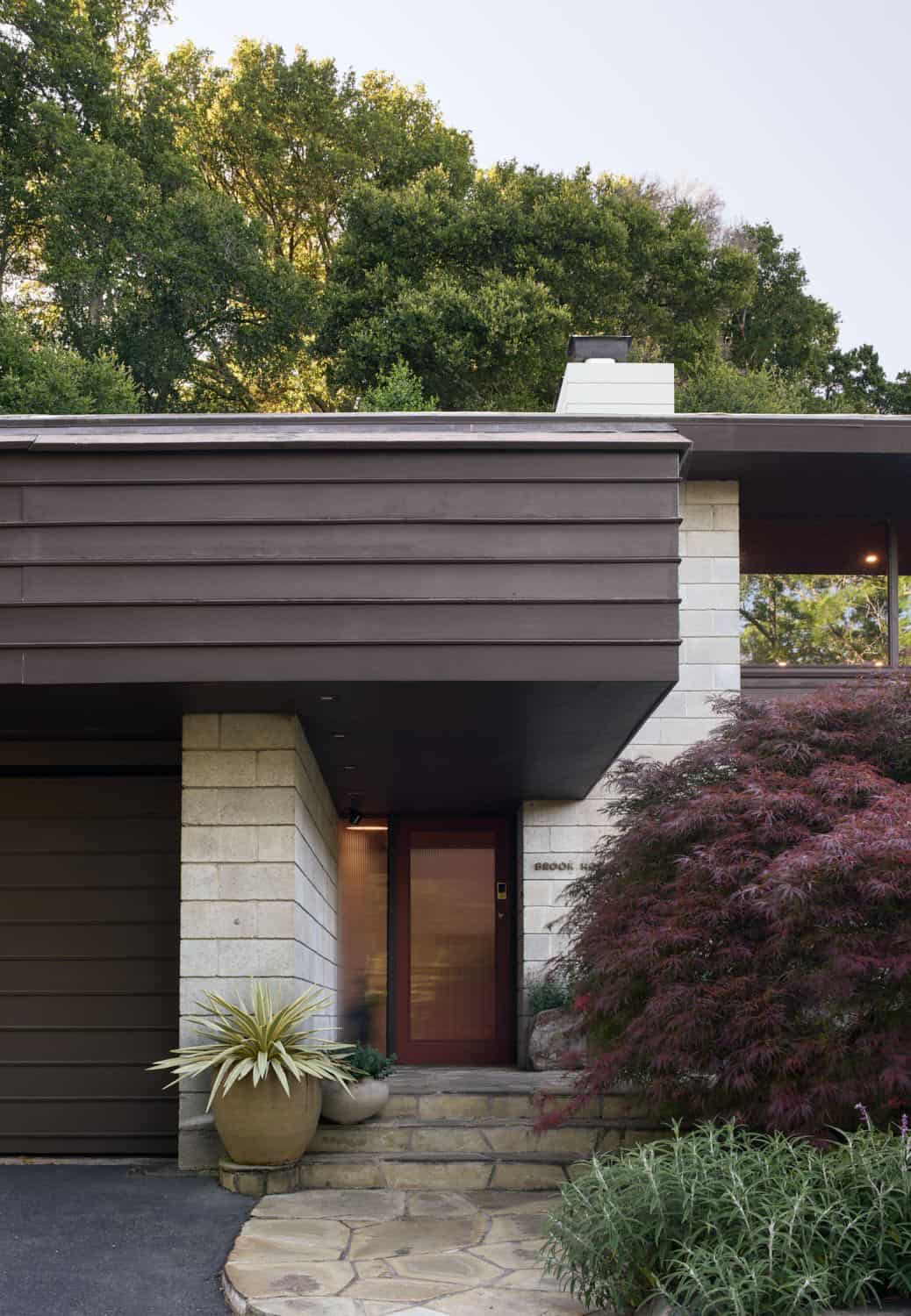 midcentury modern house exterior