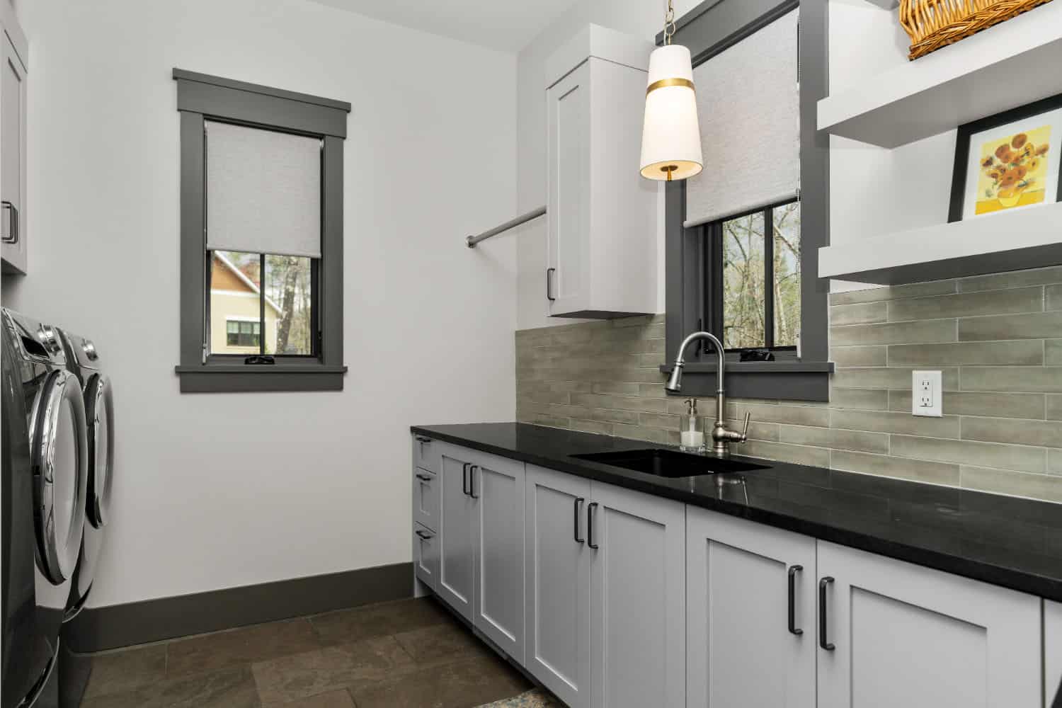 modenr laundry room