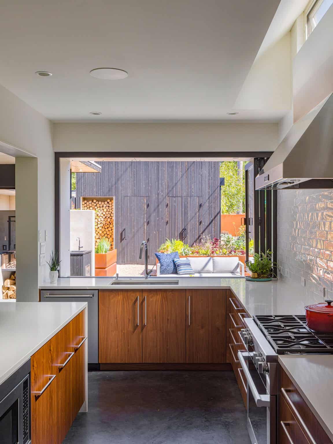dreams-meet-design-in-this-brilliant-minimalist-forever-home-in-seattle