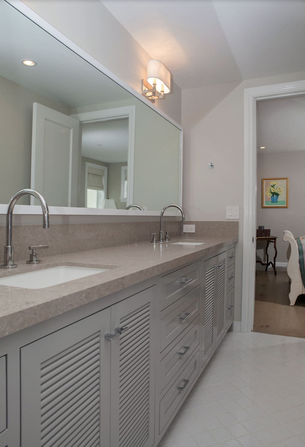 transitional style bathroom