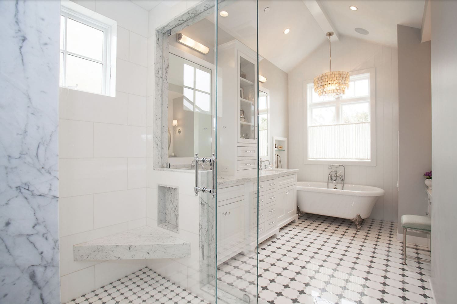 transitional style bathroom