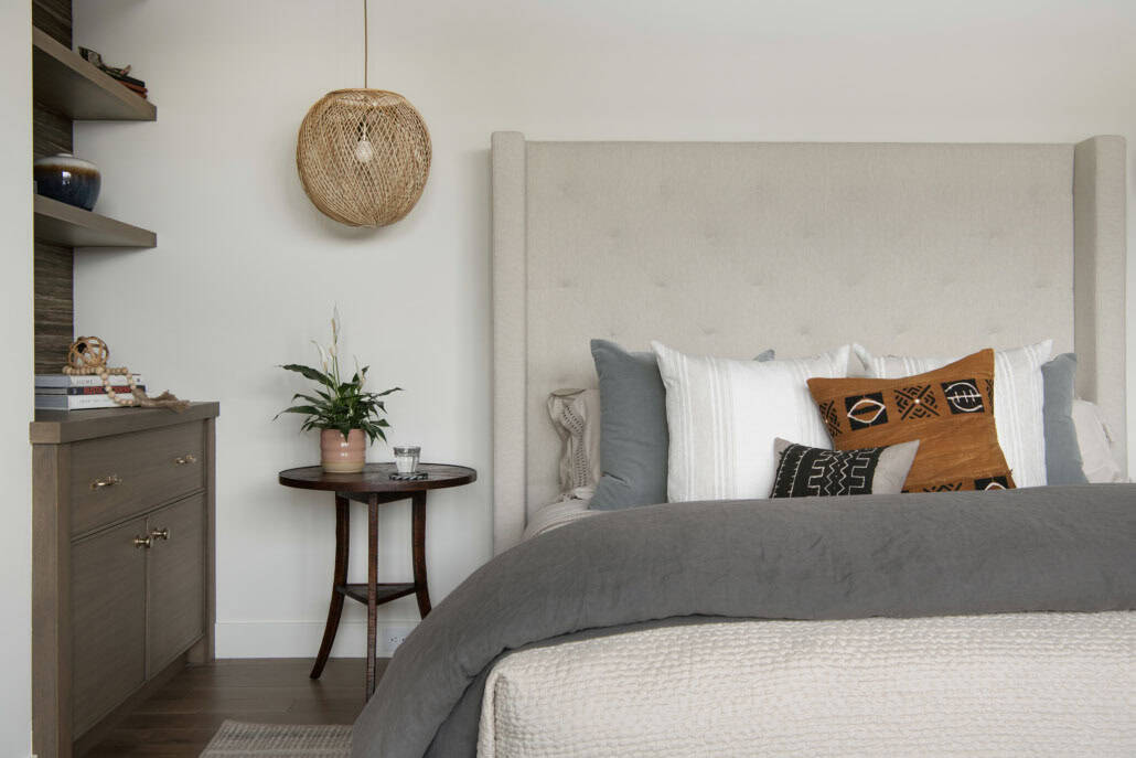 modern modern bedroom