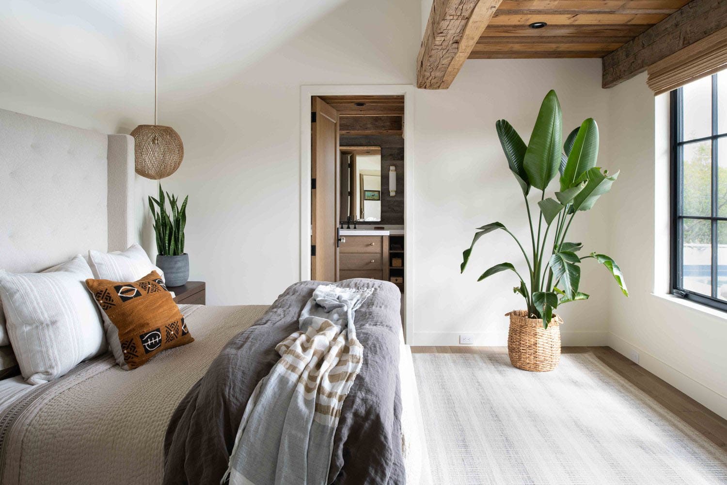 modern modern bedroom