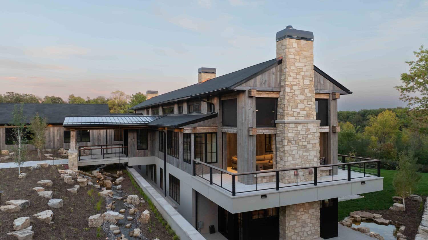 modern modern home exterior backyard view