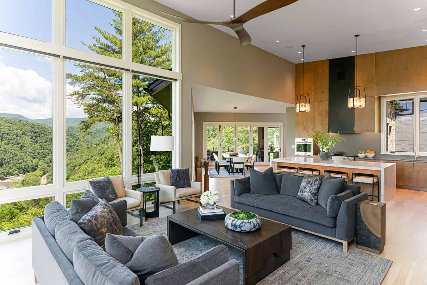 North Carolina mountain home with peaceful views of the French Broad River