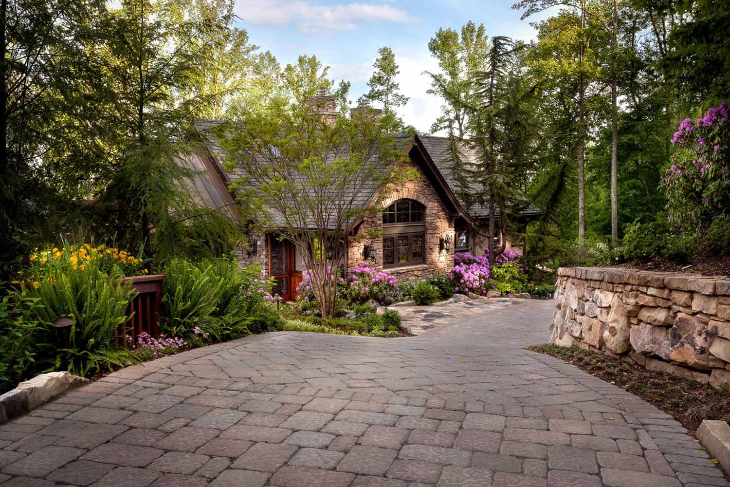 modern rustic mountain guest house exterior