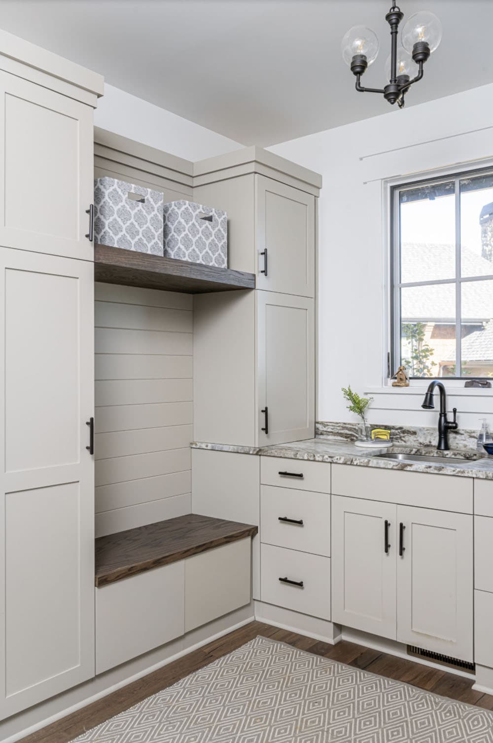 modern rustic mudroom with built-in cabinets