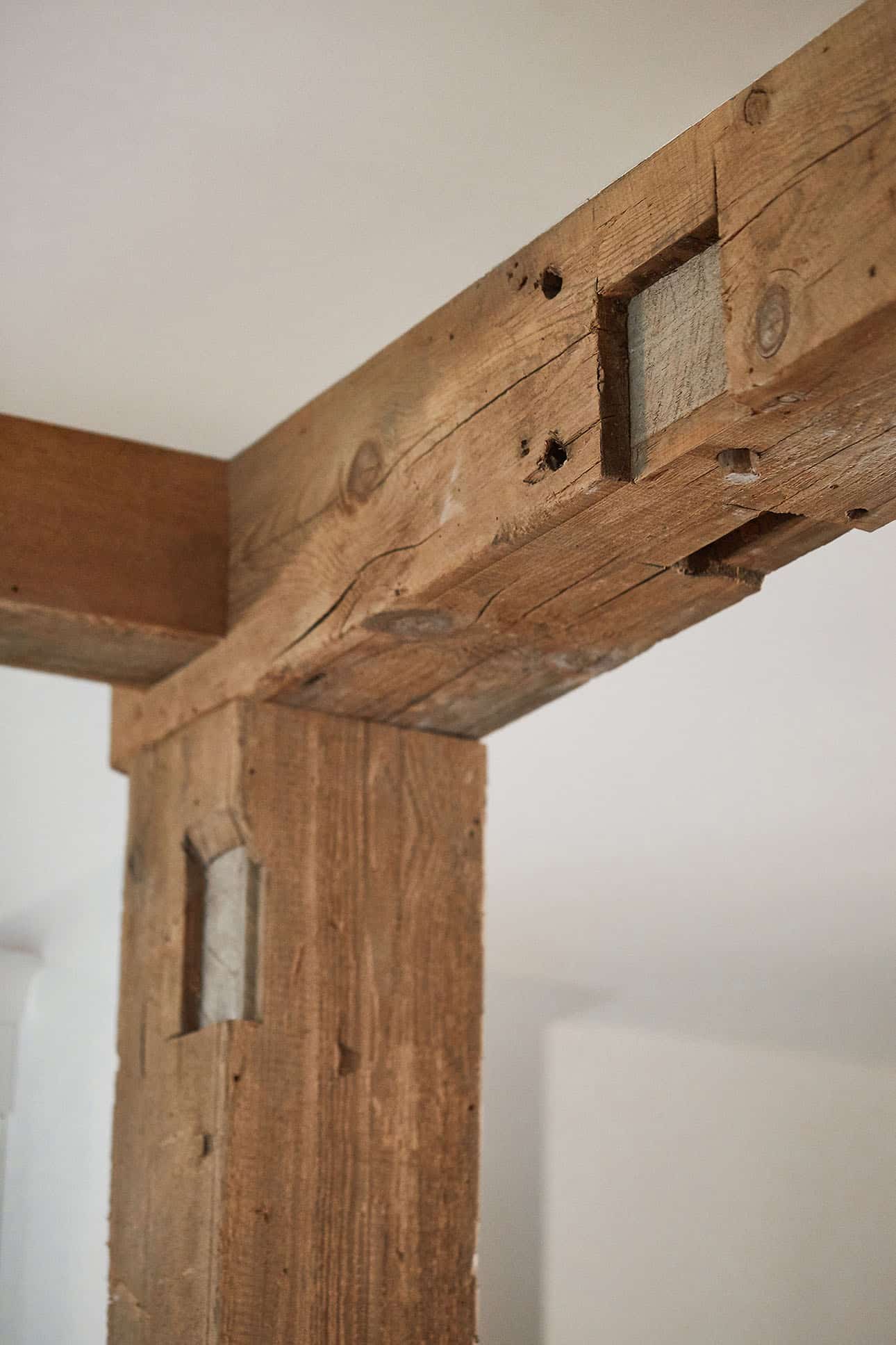 mountain style living room wood ceiling detail