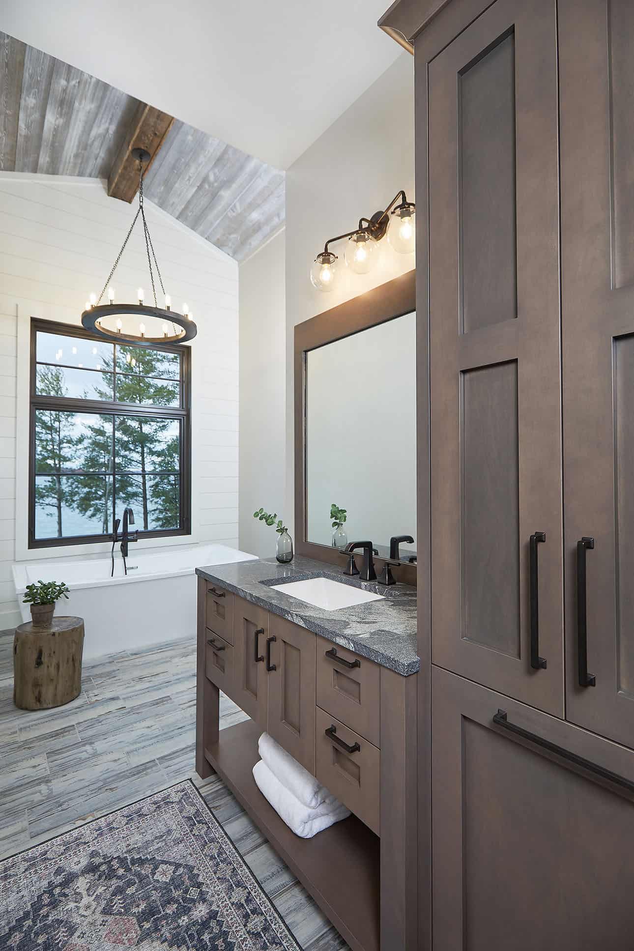 mountain style bathroom