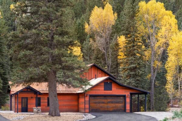 featured posts image for A Colorado ranch gets beautifully reimainged in the scenic San Juan Mountains