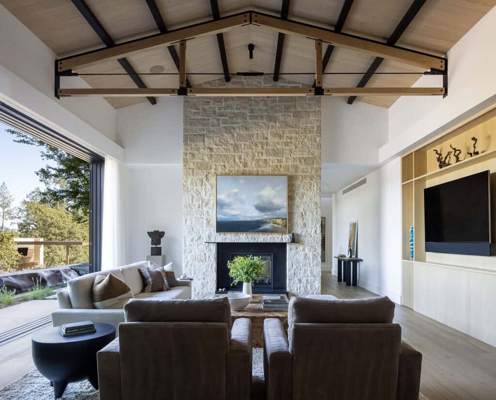 A spectacular Sonoma Wine Country retreat with peaceful vineyard views