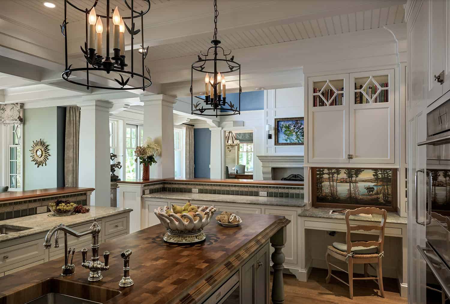 traditional style kitchen