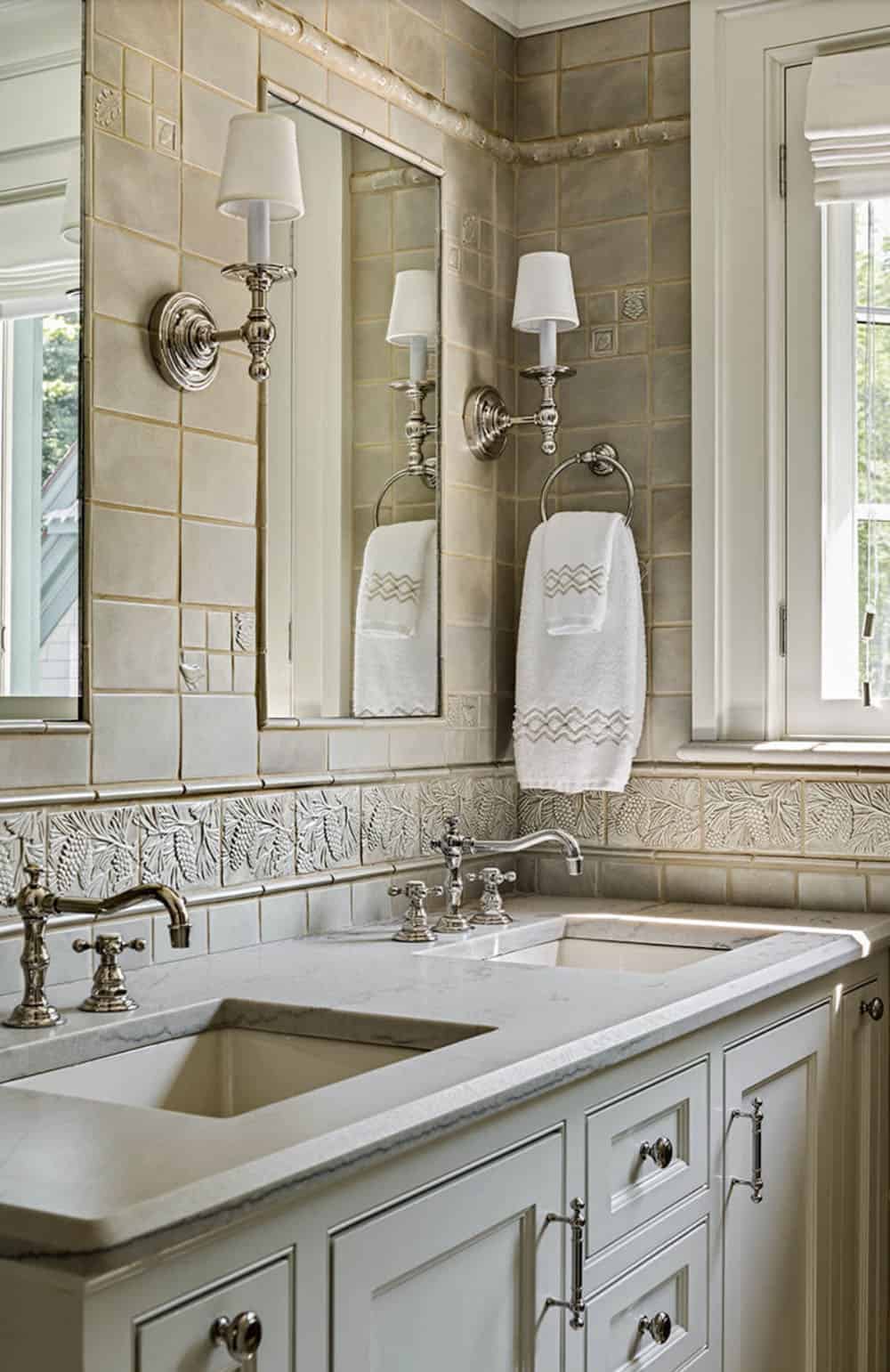 traditional style bathroom