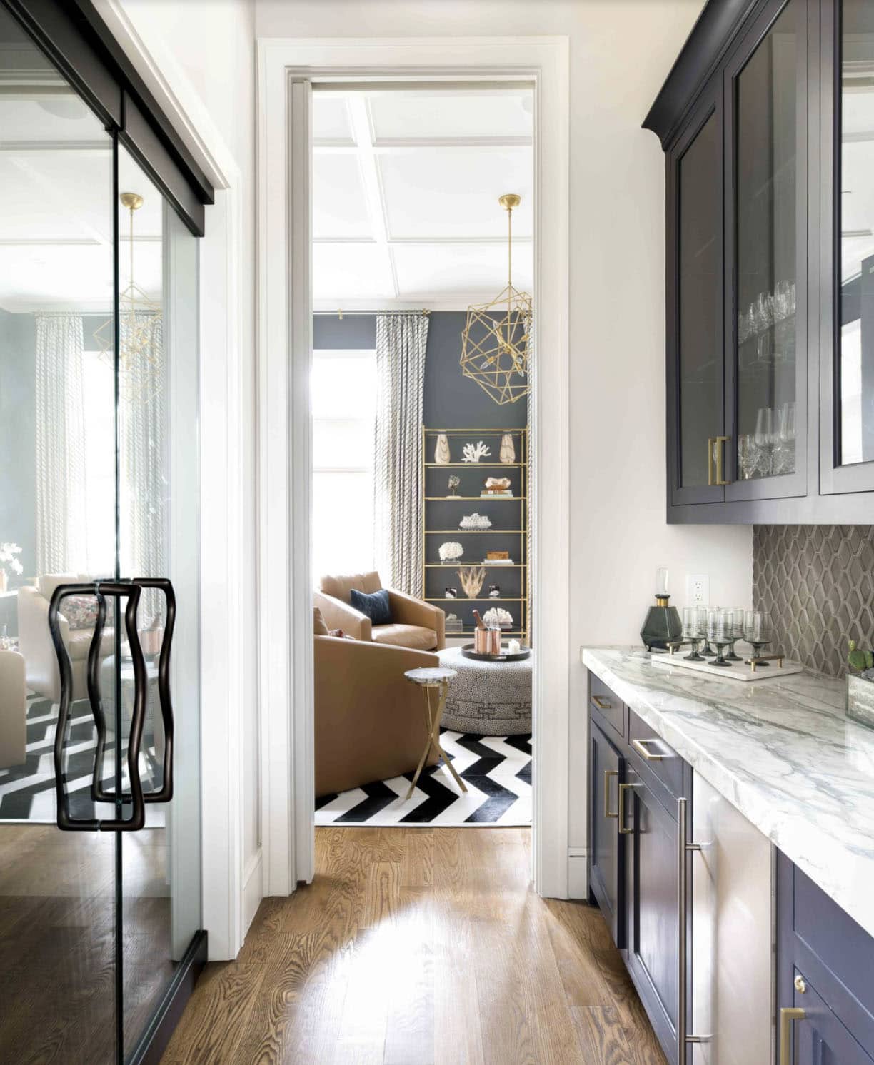 Beach Style Home Bar