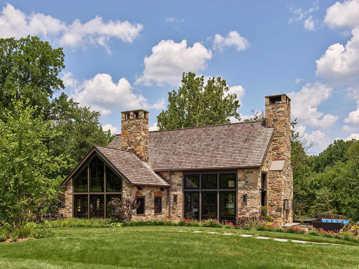 contemporary farmhouse home exterior