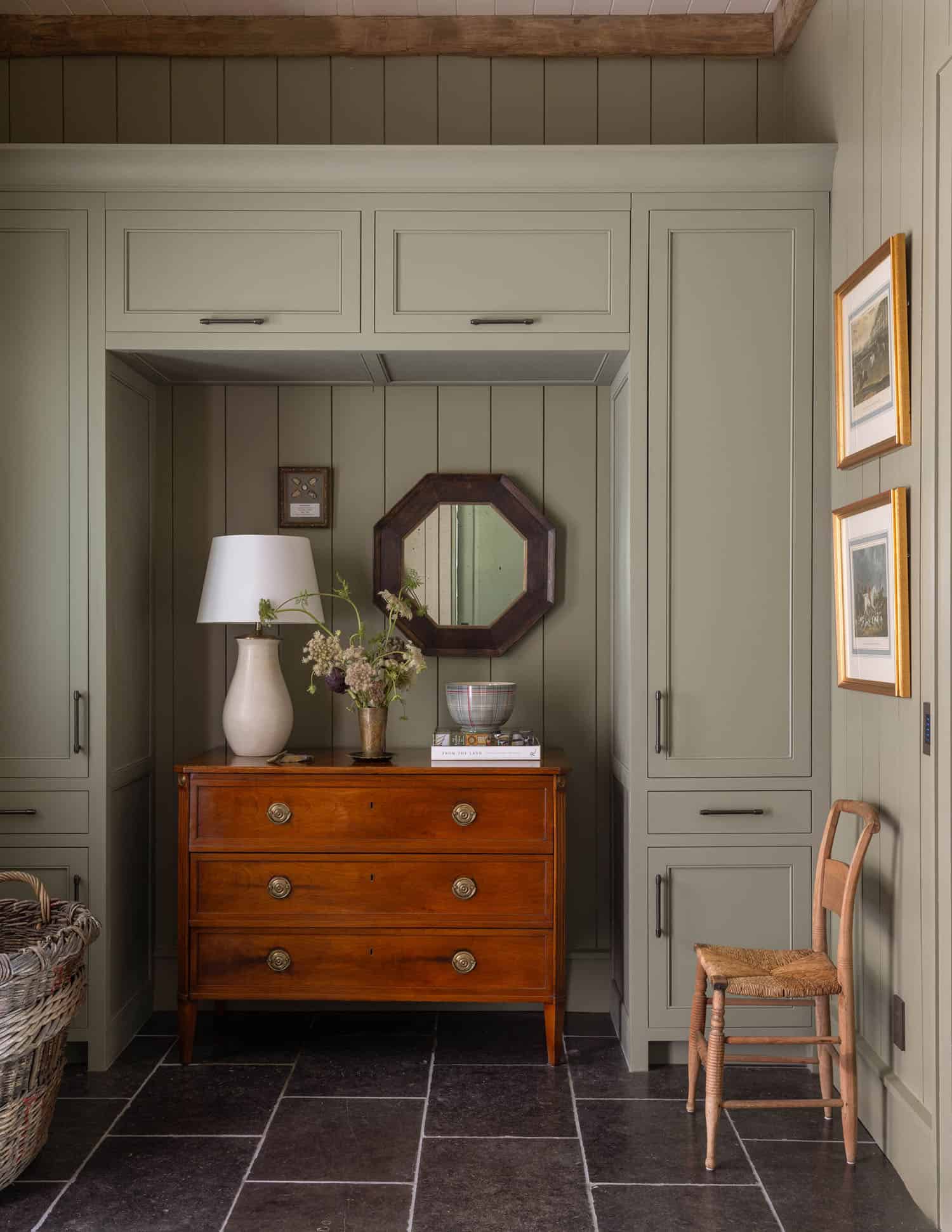transitional style mudroom