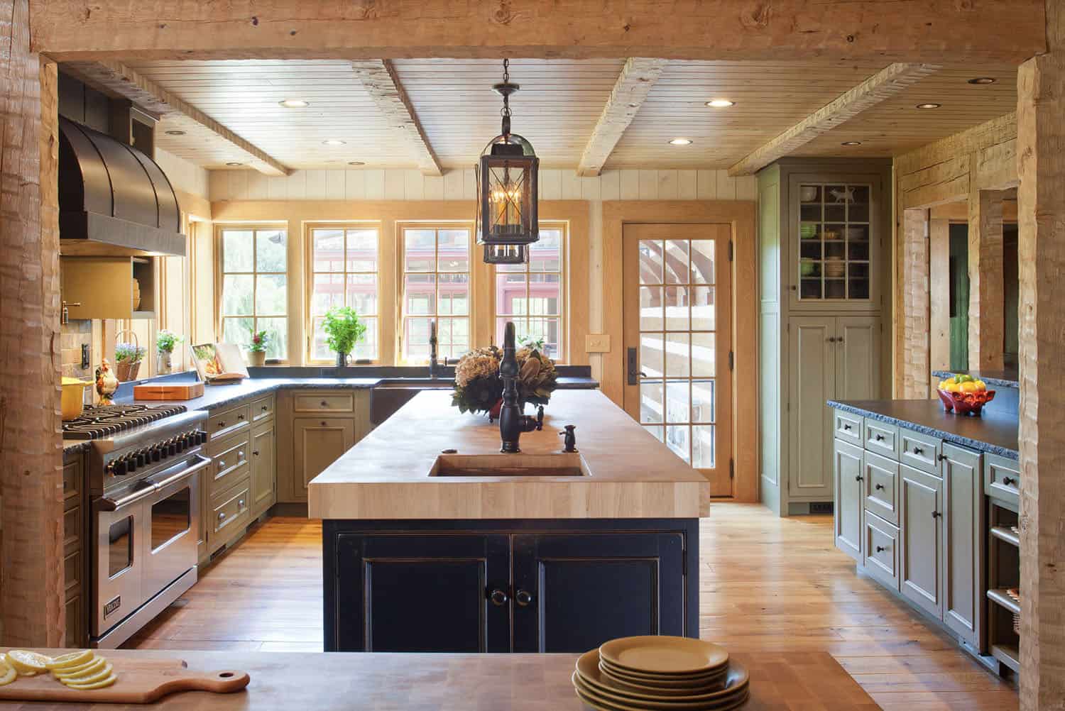 farmhouse kitchen