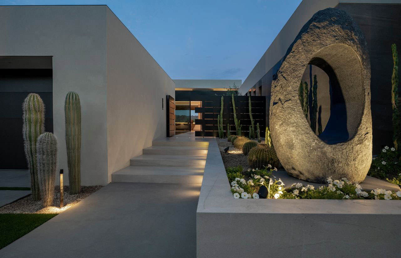 modern desert house exterior