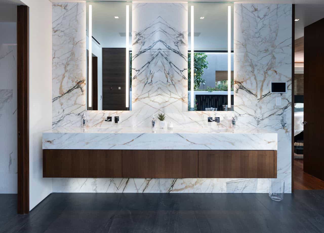 modern bathroom with a floating vanity